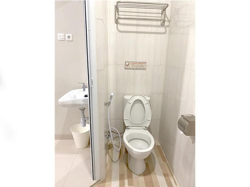 Oyo 2816 Privato Suite Kembaran Εξωτερικό φωτογραφία