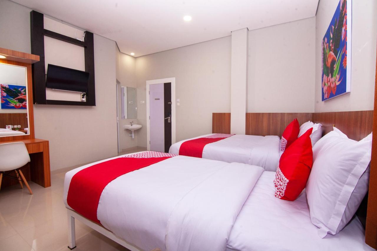 Oyo 2816 Privato Suite Kembaran Εξωτερικό φωτογραφία